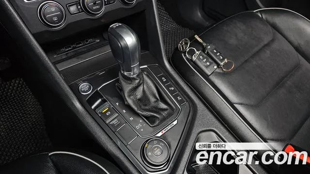 Volkswagen Tiguan 2018 thumb 8