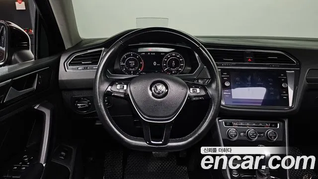 Volkswagen Tiguan 2018 thumb 11