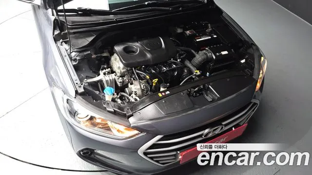 Hyundai Avante 2017 thumb 5
