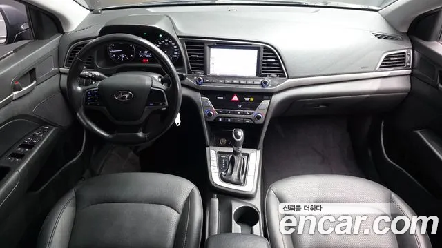 Hyundai Avante 2017 thumb 6