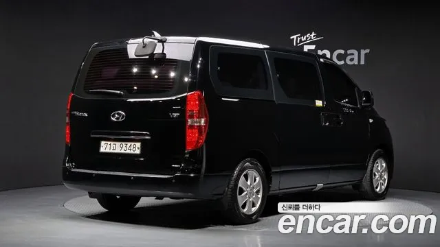 Hyundai Starex 2019 thumb 2