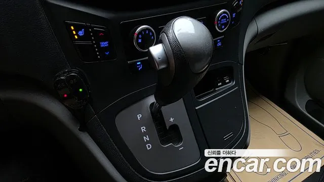 Hyundai Starex 2019 thumb 9