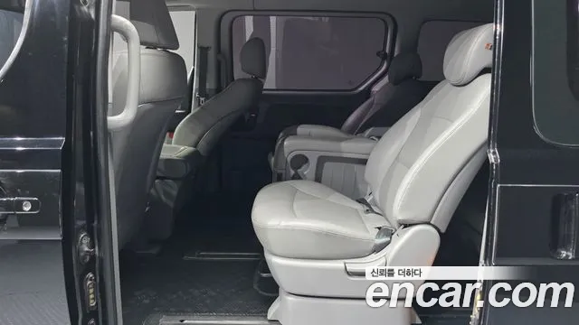 Hyundai Starex 2019 thumb 12