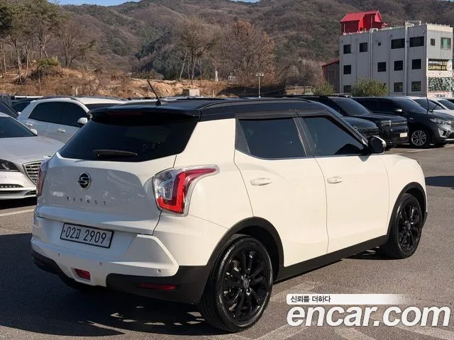KG_Mobility_Ssangyong TIBOLI 2015 thumb 6