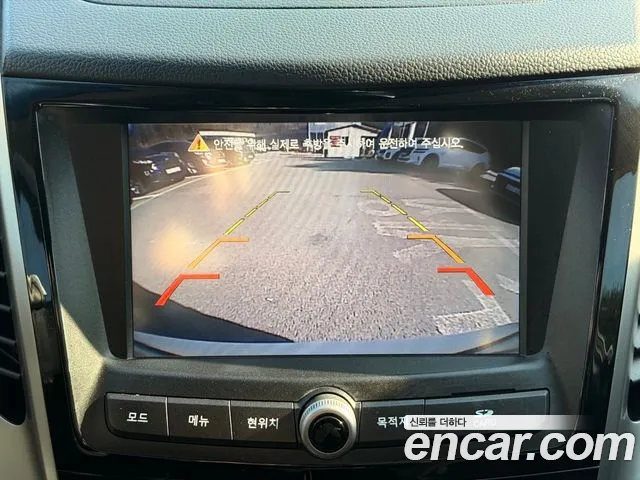 KG_Mobility_Ssangyong TIBOLI 2015 thumb 9