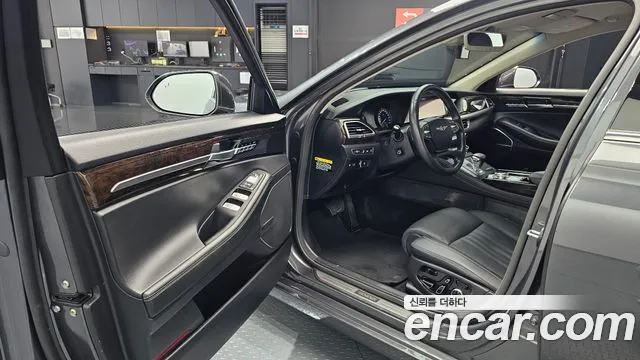 Genesis G90 2021 thumb 10