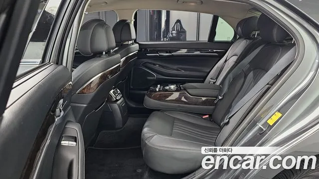 Genesis G90 2021 thumb 12
