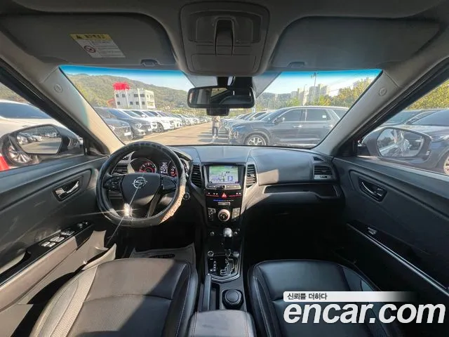 KG_Mobility_Ssangyong TIBOLI 2017 thumb 9