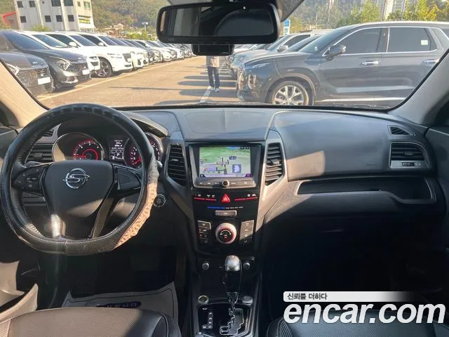 KG_Mobility_Ssangyong TIBOLI 2017 thumb 10
