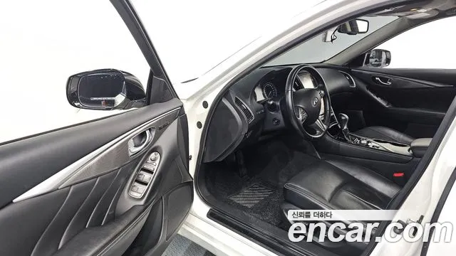 Infiniti Q50 2015 thumb 10