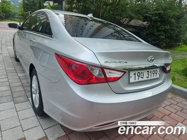 Hyundai Sonata 2009 thumb 6