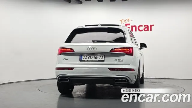 Audi Q5 2023 thumb 4