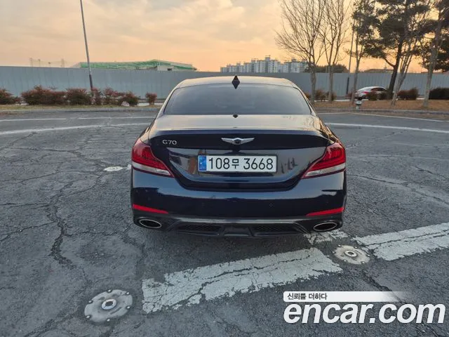 Genesis G70 2017 thumb 4