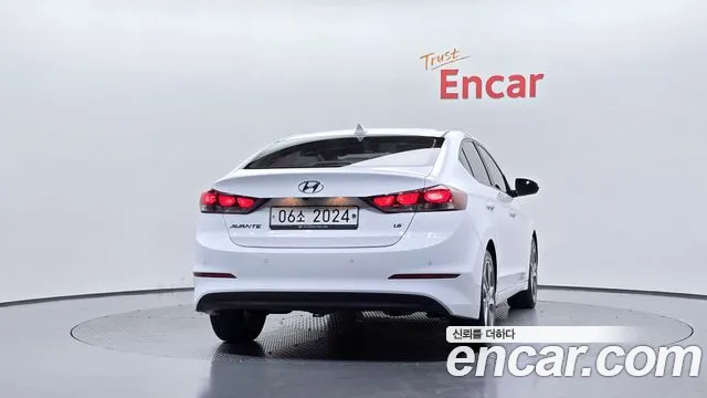 Hyundai Avante 2018 thumb 4