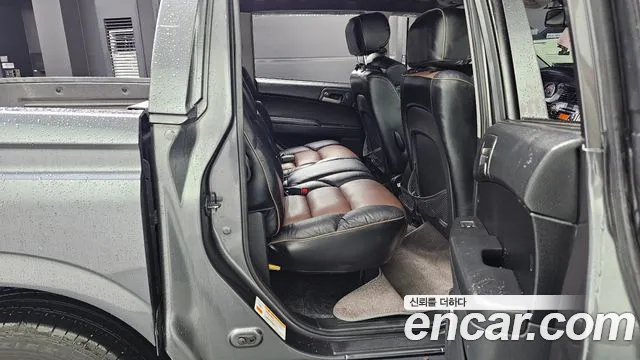 KG_Mobility_Ssangyong KORANDO 2014 thumb 12