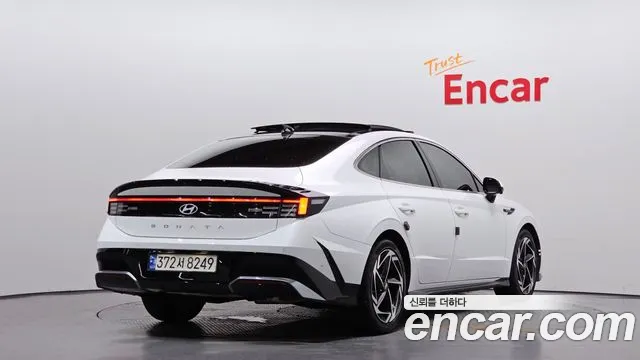 Hyundai Sonata 2023 thumb 2