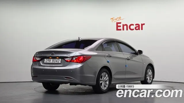 Hyundai Sonata 2010 thumb 2