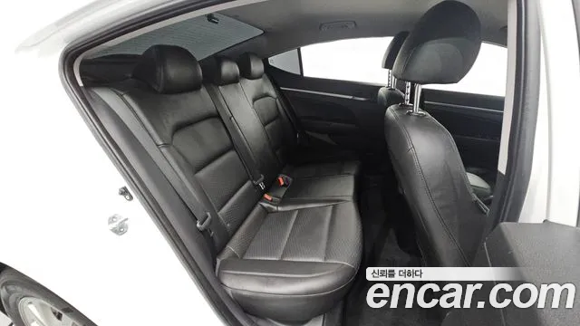 Hyundai Avante 2018 thumb 11