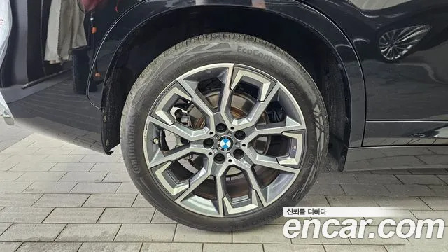 BMW X1 2022 thumb 5