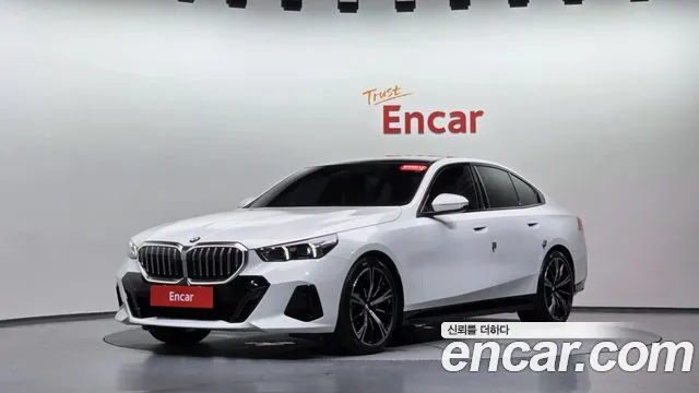BMW 5 серии 2026 thumb 12