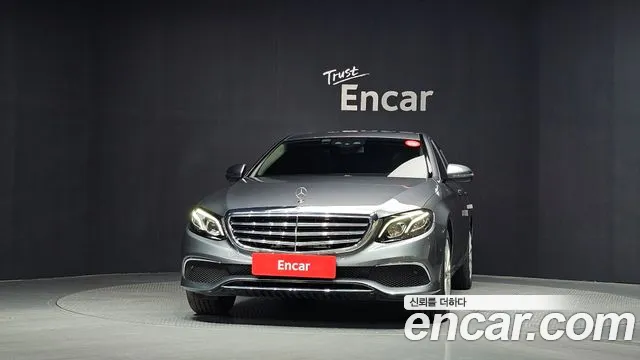 Mercedes-Benz E-Класс 2018 thumb 3