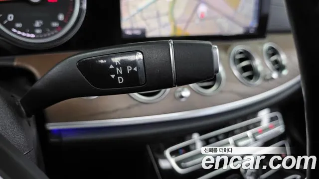 Mercedes-Benz E-Класс 2018 thumb 9