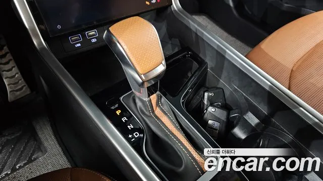 KG_Mobility_Ssangyong Torres 2023 thumb 8