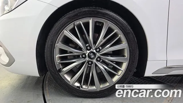 Hyundai Grandeur 2017 thumb 5