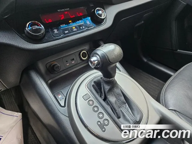 Kia Sportage 2013 thumb 12