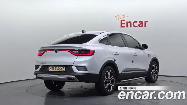 Renault Arkana 2022 thumb 2