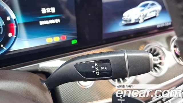 Mercedes-Benz CLS-Class 2019 thumb 9