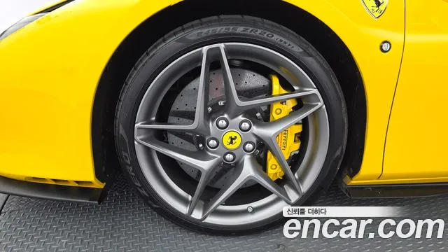 Ferrari F8 2021 thumb 5