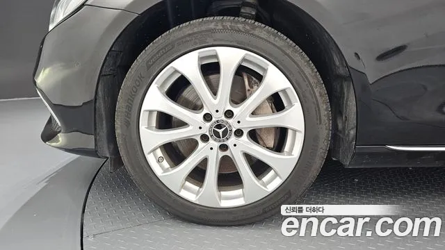 Mercedes-Benz E-Класс 2018 thumb 5