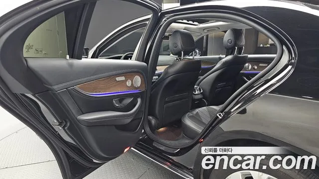 Mercedes-Benz E-Класс 2018 thumb 11