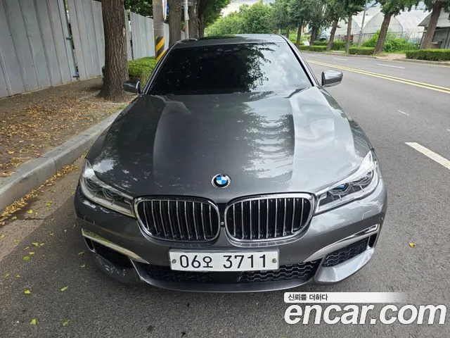 BMW 7 серии 2017 thumb 3