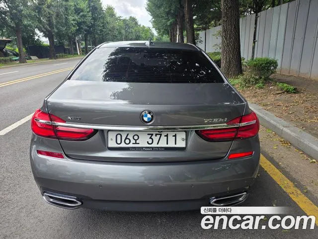 BMW 7 серии 2017 thumb 4