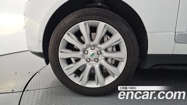 Land Rover Range Rover 2015 thumb 5