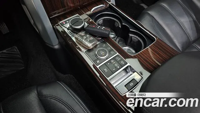 Land Rover Range Rover 2015 thumb 9
