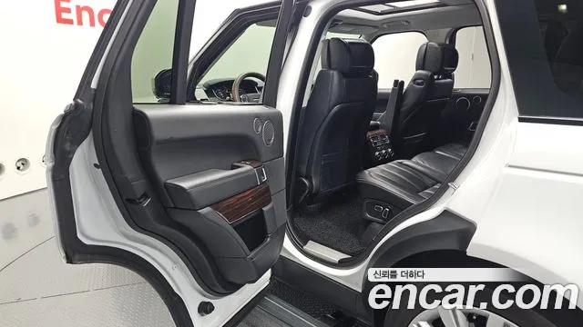 Land Rover Range Rover 2015 thumb 12