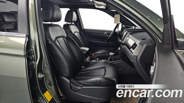 KG_Mobility_Ssangyong Rexton 2021 thumb 10