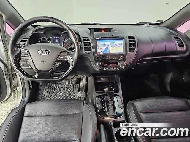 Kia K3 2016 thumb 5