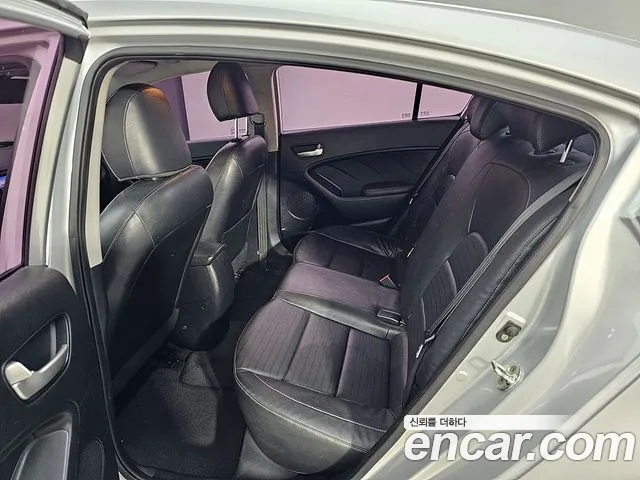 Kia K3 2016 thumb 9