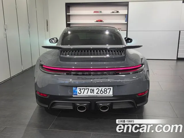 Porsche 911 2025 thumb 4