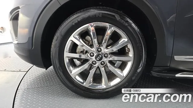 Kia Sorento 2015 thumb 5