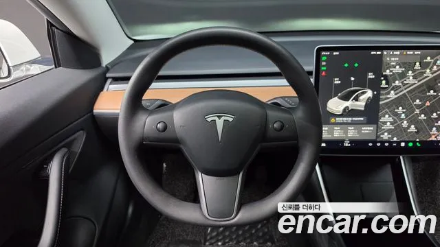 Tesla Model 3 2020 thumb 11