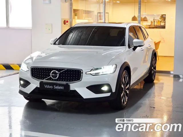 Volvo V60 2025 thumb 12