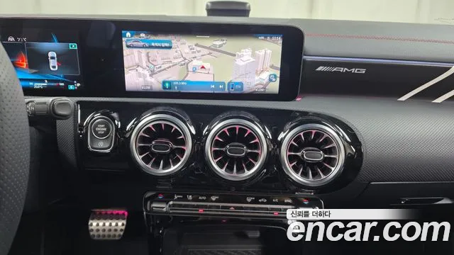 Mercedes-Benz CLA 2025 thumb 12