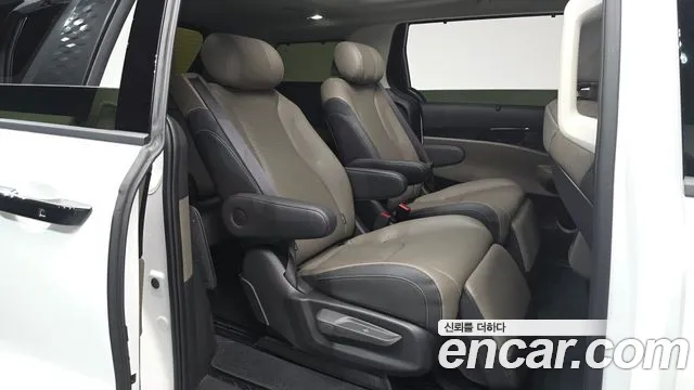 Kia Carnival 2025 thumb 10