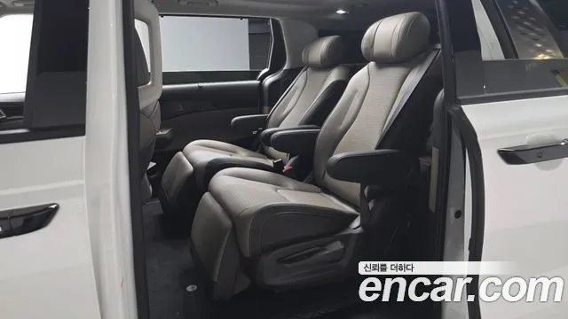 Kia Carnival 2025 thumb 11