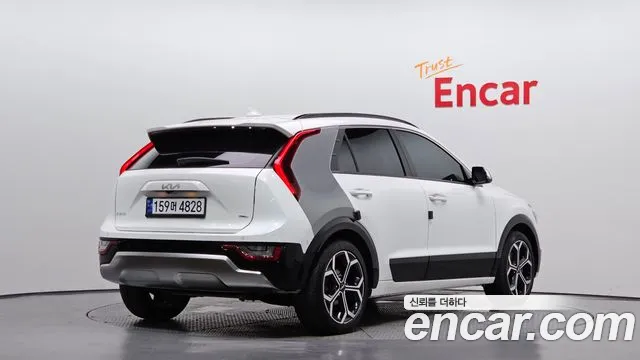 Kia Niro 2022 thumb 2